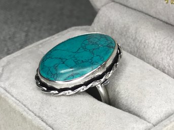 Wonderful Sterling Silver / 925 Oval Cocktail Ring With Polished Turquoise Cabochon - Very Pretty Ring !