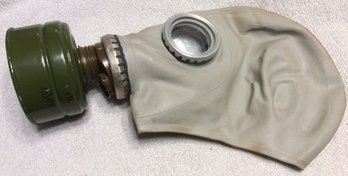 Vintage Soviet Russian Civilian Gas Mask With Filter - K