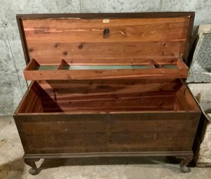 Vintage Lane Hope Chest