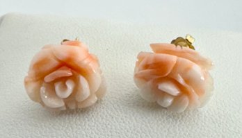 VINTAGE 14K GOLD CARVED CORAL ROSE EARRINGS