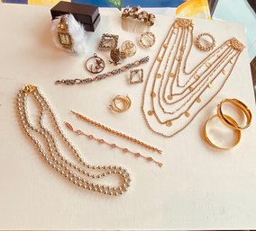 Vintage Jewelry Lot 17 Pieces  Pins, Earrings, Ring, Bracelets & Necklaces