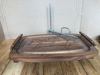 Vintage Goodwood Walnut Cutting Board With Handles & Removable Meat Holder