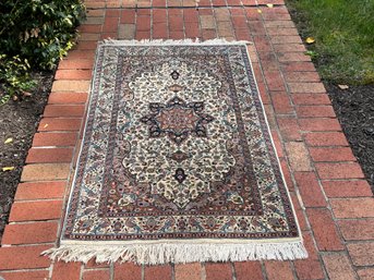 Beautiful Vintage Hand Knotted Rug, 3x5 Feet