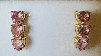 PRETTY 10K GOLD PINK STONE HEART EARRINGS