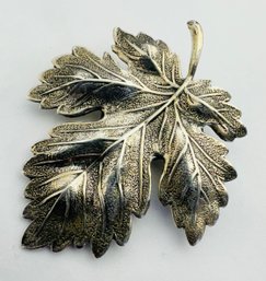 VINTAGE STERLING BY JEWELART STERLING SILVER LEAF BROOCH