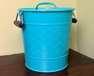 A Large Ice Bucket