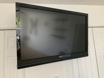 Vizio 42' Flat Screen TV