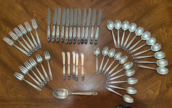 Beautiful Royal Danish International Sterling Silver Flatware 51 Pieces 92.6 Oz