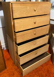 2 Solid Wood Dressers With 3 Drawers Each With Dovetailed Drawers