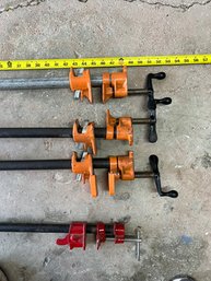 4 Pipe Clamps