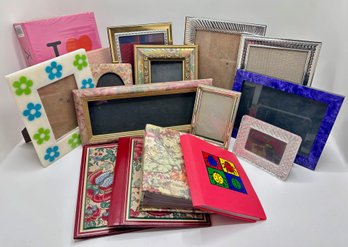 16 Photo Frames & Albums