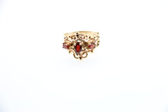 14k Yellow Gold Garnet Ring Size 6.50