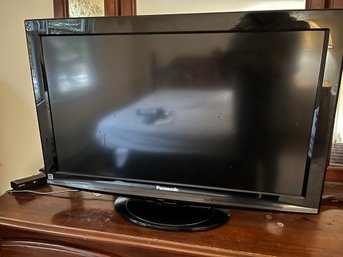 Panasonic Viera LCD TV TC-L32X1 Television 32'