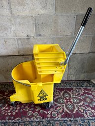 Wet Floor Mop Bucket