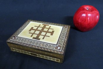 A Wooden Carved Inlaid Mother Of Pearl Shell Cigarette Or Playing Card Box