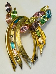 BEAUTIFUL VINTAGE GOLD TONE COLORFUL RHINESTONE BROOCH