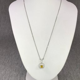 Lovely 925 / Sterling Silver Necklace And Pendant With Sparkling White And Yellow Topaz - New Never Worn !