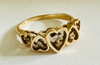 14K GOLD DIAMOND HEARTS RING