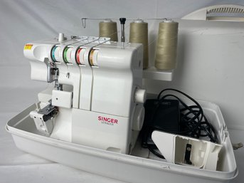 Singer Ultralock Model 14U454B Sewing Machine