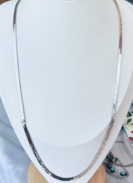 VINTAGE HTC STERLING SILVER HERRINGBONE NECKLACE - CANADA