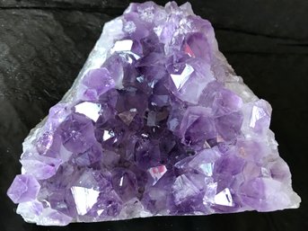 Amethyst Crystal Geode, 1LB 12 Oz, 41/2 X 4