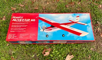 Hobbico - Avistar 40 - .40 Size Radio Controlled Aircraft Trainer - New In Box