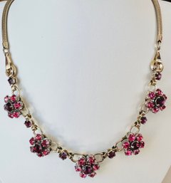 VINTAGE SIGNED BARCLAY FUCHSIA RHINESTONE GOLD TONE FLORAL NECKLACE