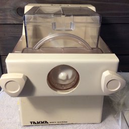 Takka Pasta Making Machine - A (LOCAL Pickup Only For This Item)