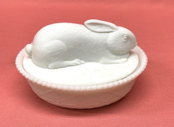 McKee Lidded Milk Glass Easter Bunny Basket