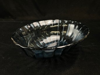 Vintage Fenton Glass Serving Round Bowl