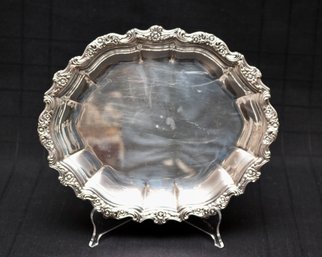 Countess International Silver Company 231  Floral Scrolled Scalloped Oval Serving Tray.   28.41 Ozt