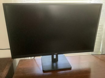 AOC 32' MONITOR W/ HDMI CABLE