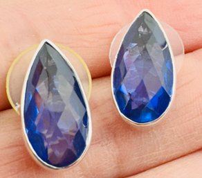 GORGEOUS DESIGNER NICKY BUTLER STERLING SILVER BLUISH PURPLE FACETED TEAR DROP EARRINGS