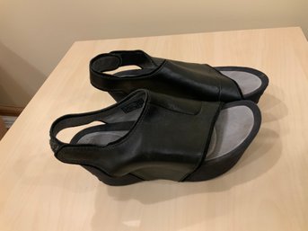 Women's Black Tsubo Shoes