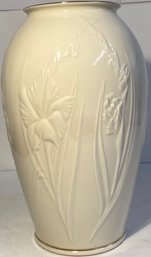 Gorgeous Lenox Vase