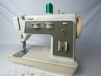 Singer Model 774 Sewing Machine