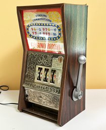 A Vintage Mini Slot Machine Game