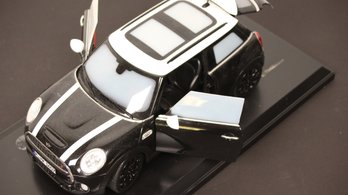 MINI COOPER S NEW IN BOX NOS MODEL CAR