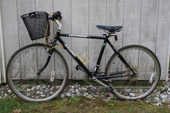 Vintage Raleigh Technium Aluminum Bicycle With Front Basket