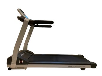 Lifefitness T-3 Treadmill With Flex Deck & Go Console
