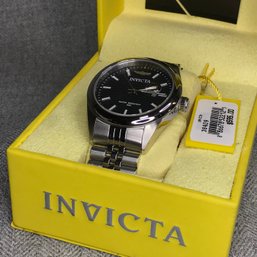 Fantastic Brand New $595 INVICTA Mens Aviator Watch - New In Box - All Stainless Steel - Black Dial - WOW !