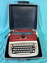 Vintage Royal Typewriter Red With Hardcover Case