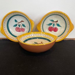 A Set Of Three STANGL Pottery Fruit Bowls Trenton, NJ