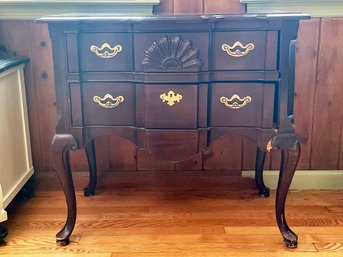 A Traditional Mahogany Nightstand (AS IS)