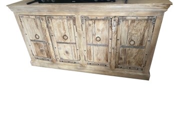 Timothy Oulton Rustic Country Farmhouse Sideboard / Buffet / Cabinet