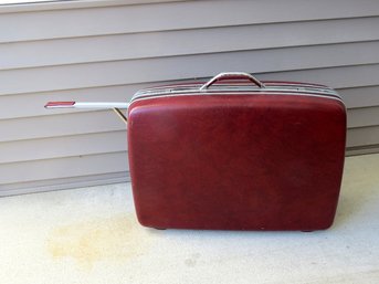 A Classic Samsonite Silhouette Model Burgundy Hard Shell Suitcase, Very Good Condition