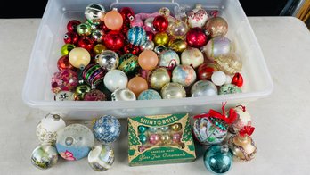 Huge Lot Of Shiny Brite And Other Vintage Ornaments