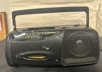 Working Emerson AM/ FM Black Radio Cassette Recorder - AC2381.   BS/b2