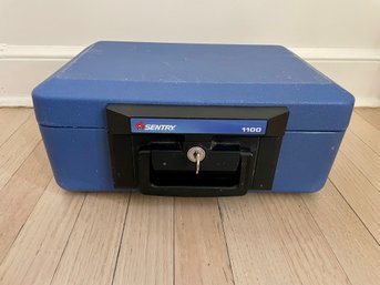 Sentry Blue Fire Safe With Key, Model 1100