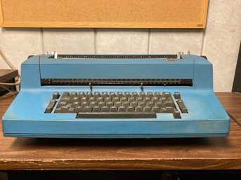 Vintage Working IBM Electric Typewriter